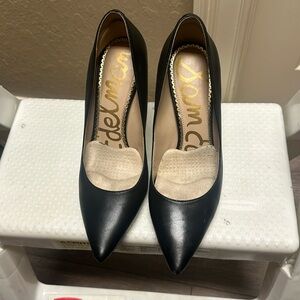 Sam Edelman Hazel Pumps in Black Leather